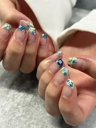 ネイル FIORITURA Maikoのネイルデザイン