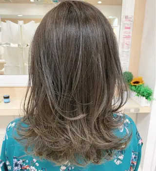 ミディアム 大澤 碧のヘアスタイル
