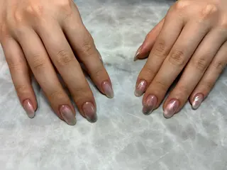 ネイル H. Hinaのネイルデザイン