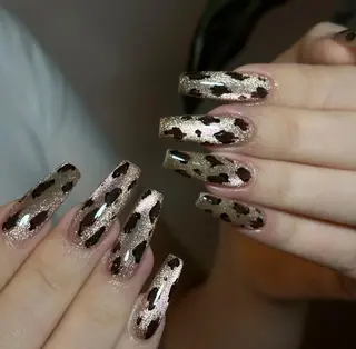 ネイル Pure&Rich Nailのネイルデザイン