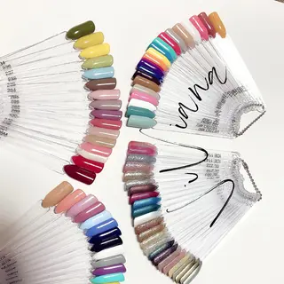 ネイル ViViana ヴィヴィアナのネイルデザイン