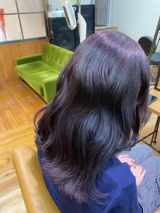 ロング カラー THE DOTS【ザ ドッツ】所属・C H I H A R Uのヘアスタイル