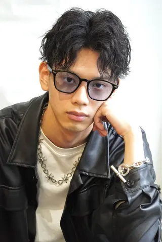 ショート パーマ メンズ カルマ/毛流れ/ メンズヘア/荒井博之のヘアスタイル