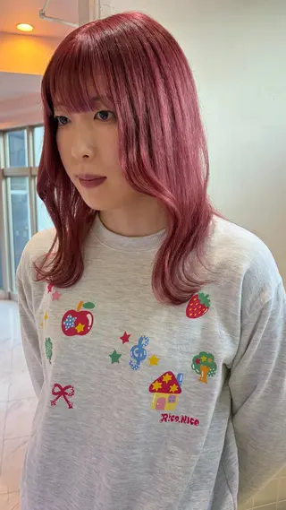 セミロング レイン🌏🌱 似合わせ/ハイトーンのヘアスタイル