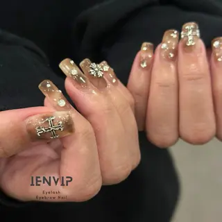 ネイル IEN VIP ma saki(マサキ)のネイルデザイン