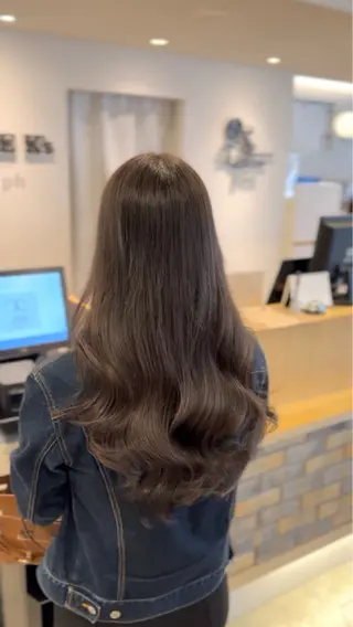 ロング カラー 韓国風・ブリーチなし ・あり後藤　一斗店長のヘアスタイル