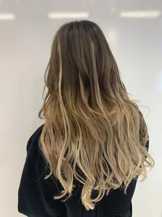 ロング ハッシュカット/ハイ トーン/MANAMIのヘアスタイル