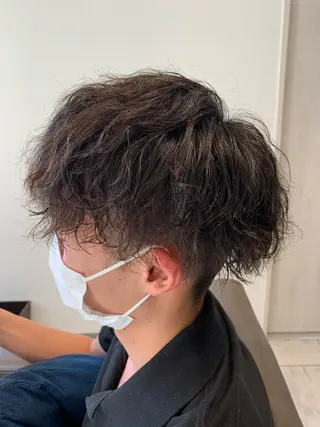 パーマ ヘアアレンジ メンズ Moana by HEADLIGHT所属・tomoka／ デザインカラー🌺のヘアスタイル