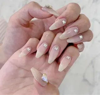 ネイル She   Nail所属・ISA_ BELLAのネイルデザイン