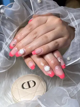 ネイル SALON DOUDOUのネイルデザイン