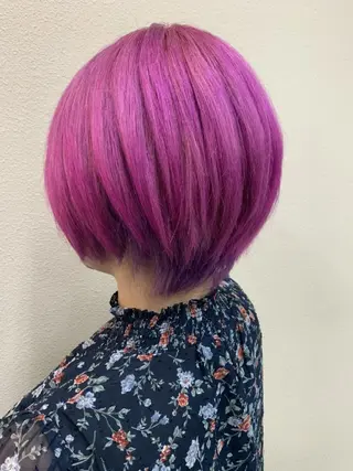 ショート カラー 推しアニメカラー🌈 ツヤ透明感カラー🦄のヘアスタイル