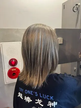 カラー 縮毛矯正/髪質改善/ ハイトーン/Makoのヘアスタイル