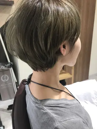 セミロング 🌻大人ツヤかわいい ⭐️根本麻美のヘアスタイル