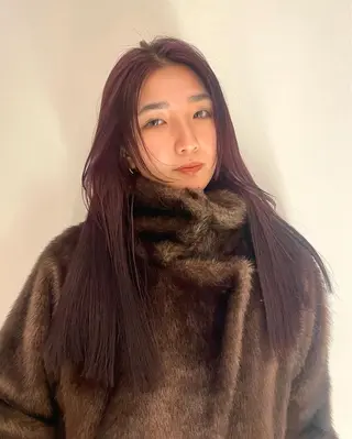 ロング カラー 熊崎 葵のヘアスタイル