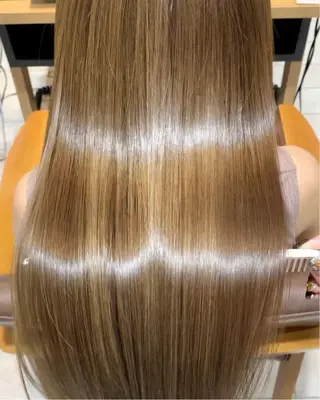 ロング まろやかベージュ／ 大上なおみのヘアスタイル