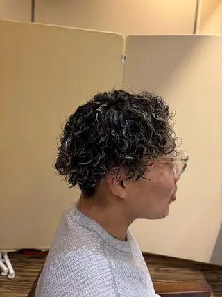 パーマ メンズ HAIR＆BEAUTY美庵所属・パーマ特化美容師 ナガイのヘアスタイル