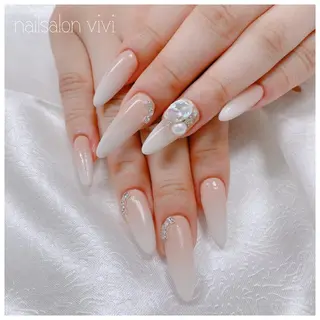 ネイル ＶＩＶＩ nailsalonのネイルデザイン