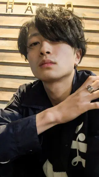 メンズ ショート パーマ 尾野 恭平のヘアスタイル