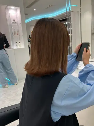 セミロング カラー ヘアアレンジ 💓ブリーチ特化 透明感💓あい💓のヘアスタイル