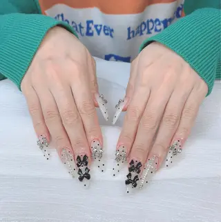 ネイル T. Leeのネイルデザイン