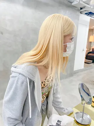 セミロング カラー yurika☁️ 似合わせ｜レイヤーのヘアスタイル