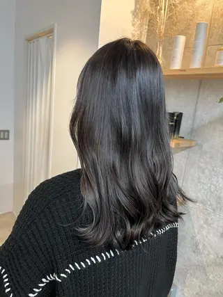 ロング カラー ハイトーンカラ ー/小川のヘアスタイル
