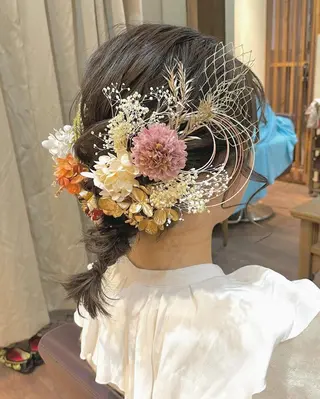 ミディアム カラー パーマ ヘアアレンジ メンズ キッズ ネイル マツエク・マツパ 🫧垢抜けヘア🫧 SHIORIのヘアスタイル