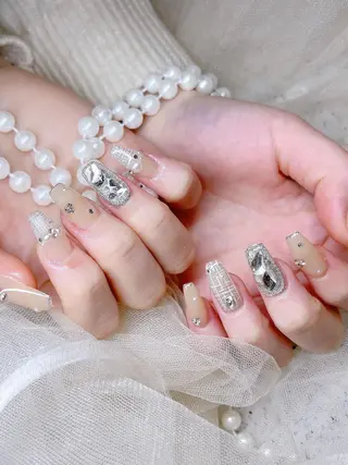 ネイル Queens PUPUのネイルデザイン