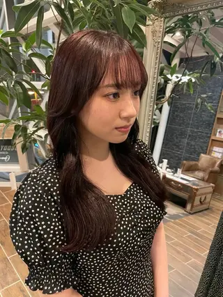 ロング カラー 西 優衣奈のヘアスタイル