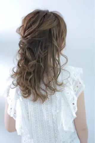 ヘアアレンジ 指名支持率NO.1 スタイリストのヘアスタイル