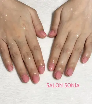 ネイル 小顔・毛穴・たるみ ネイル　似内真樹のエステ・リラクイメージ