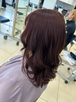 ミディアム カラー lico×little大通所属・あみ 🐷のヘアスタイル