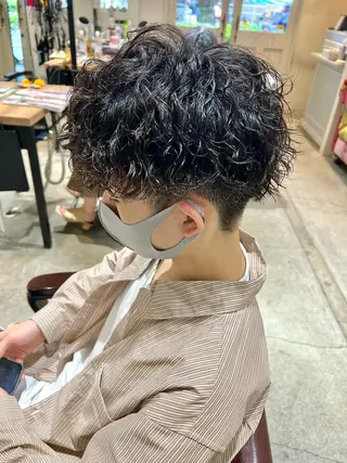 ショート パーマ メンズ 🦩パーマン🦩佐藤 航太のヘアスタイル