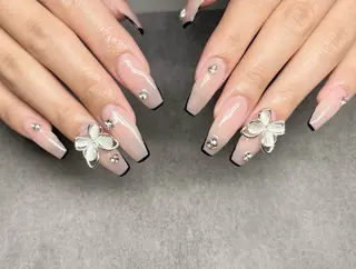 ネイル Can I Dressy 錦糸町店所属・泉水 香穂のネイルデザイン