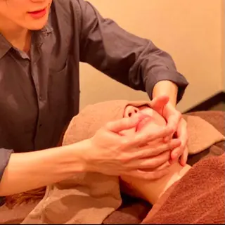 メンズ salon&bar 【more】のエステ・リラクイメージ