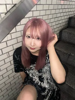 セミロング AIRA/ブリーチ ‪/透明感カラーのヘアスタイル