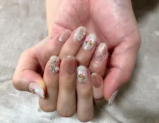 ネイル t. yoshizawaのネイルデザイン