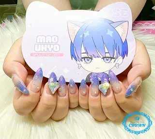 ネイル CROWN プライベートサロンのネイルデザイン
