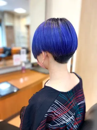 ショート カラー 沖山 雄一のヘアスタイル
