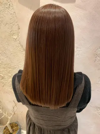 セミロング カラー レイヤーカット/ 顔周り 五島巨幹のヘアスタイル