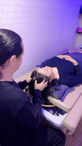 秋吉 真寿美のネイルデザイン