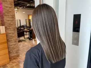 セミロング SALOWIN心斎橋Suite店所属・【髪質改善の専門店】 🫧鷹司郎のヘアスタイル