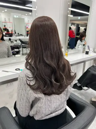 ロング カラー 透明感カラー🫧 レイヤーカットのヘアスタイル