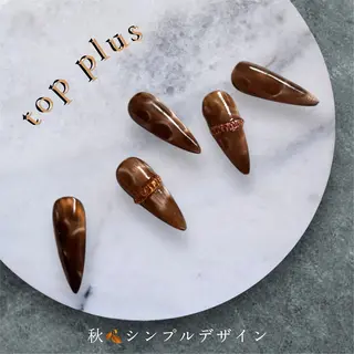 ネイル T + B ❇︎ ayuのネイルデザイン