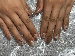 ネイル VIERU 🌈🎀💖のネイルデザイン