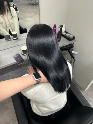 セミロング 透明感/ 艶ハイトーン/梨桜のヘアスタイル