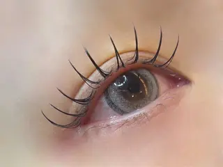 マツエク・マツパ ダブルカラー/透明 感/Akaneのヘアスタイル