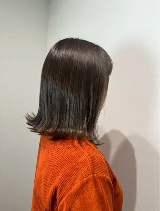 カラー 長谷 朋美のヘアスタイル
