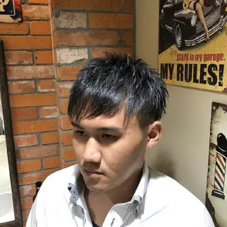 ショート 餘野 翔舞のヘアスタイル