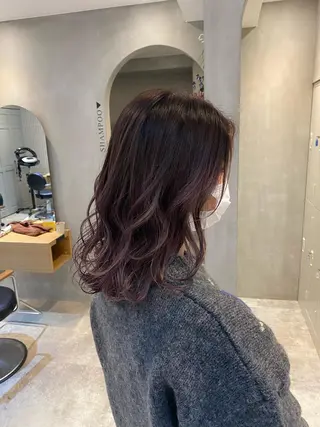 セミロング カラー ヘアアレンジ Emerge 新宿東口店所属・堀山 佳奈のヘアスタイル